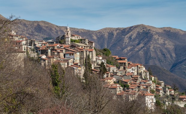 To włoskie miasteczko skrywa mroczną tajemnicę. Poznaj "włoskie Salem", gdzie polowano na czarownice