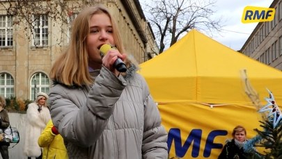 To wykonanie "Cichej nocy" wprawi cię w świąteczny nastrój