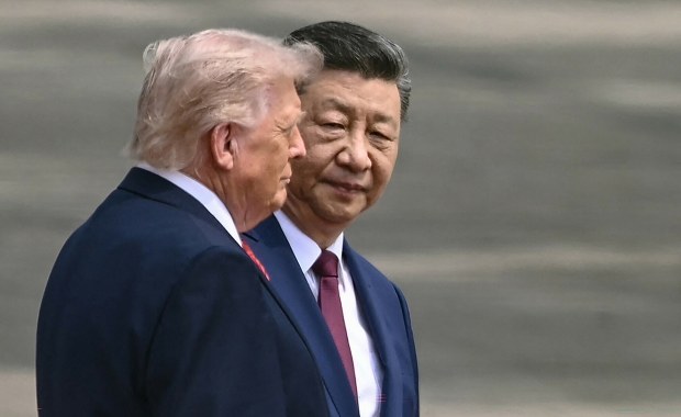 "To zaszczyt być pana przyjacielem". Trump zachwycony Chinami i Xi