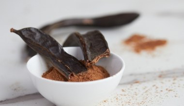 To zdrowszy i tańszy zamiennik kakao. W Polsce mało kto go kojarzy