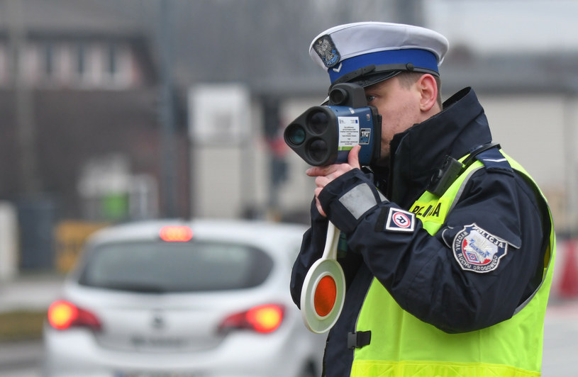 Tolerancja prędkości podczas policyjnej kontroli to mit /Andrzej Zbraniecki/East News /East News