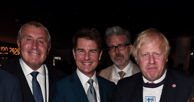 Tom Cruise i Boris Johnson /Eamonn McCormack /Getty Images