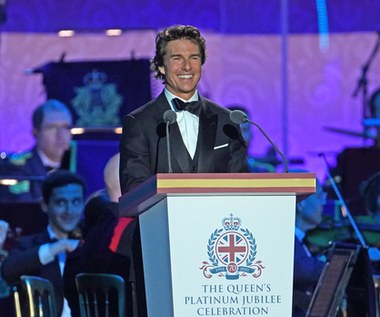Tom Cruise oburzył Anglików. Promował film kosztem królowej Elżbiety II?