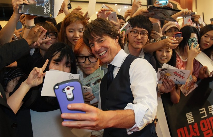 Tom Cruise z fankami /Chung Sung-Jun /Getty Images