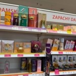 Tom Ford, Carolina Herrera i Versace w promocji Hebe. Elegancki prezent na Dzień Mamy taniej nawet o 50%