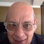 Tom Hanks pokazał "straszną" fryzurę