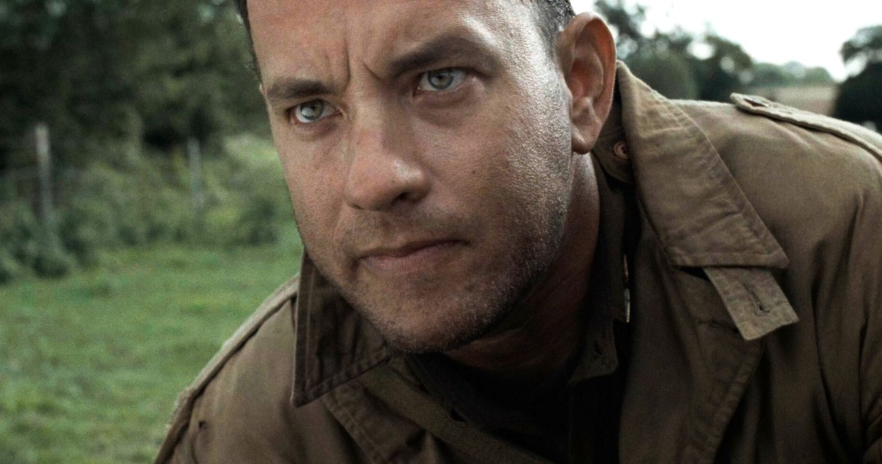 Tom Hanks w filmie "Szeregowiec Ryan" /Amblin Entertainment - Dreamwork/Collection Christophel /East News