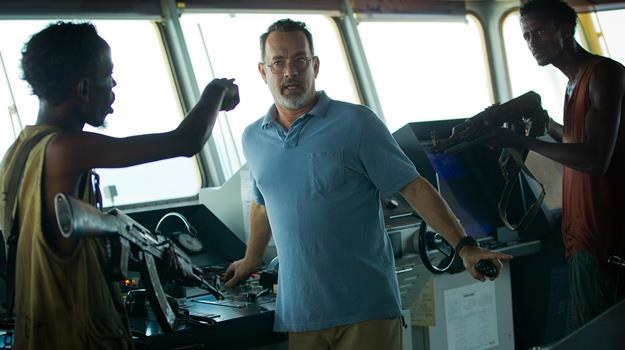 Tom Hanks w scenie z filmu "Kapitan Phillips" /materiały dystrybutora