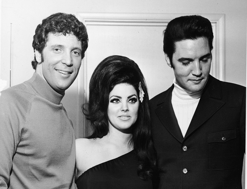 Tom i Priscilla znają się od lat - tu na zdjęciu z Elvisem Presleyem /Getty Images