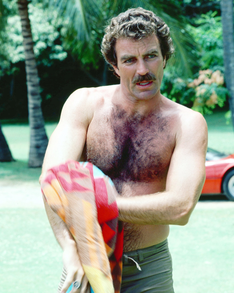 Tom Selleck w serialu "Magnum". W latach 80. aktor był ideałem męskości /Silver Screen Collection/Archive Photos /Getty Images