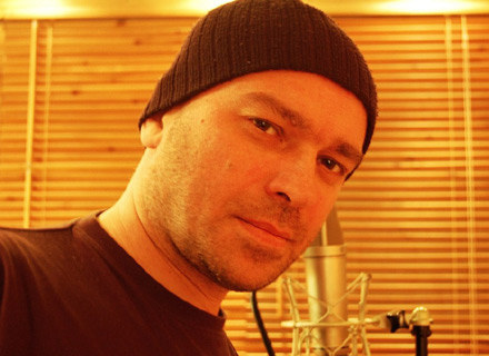 Tomasz Budzyński (2Tm2,3) w studiu /Oficjalna strona zespołu