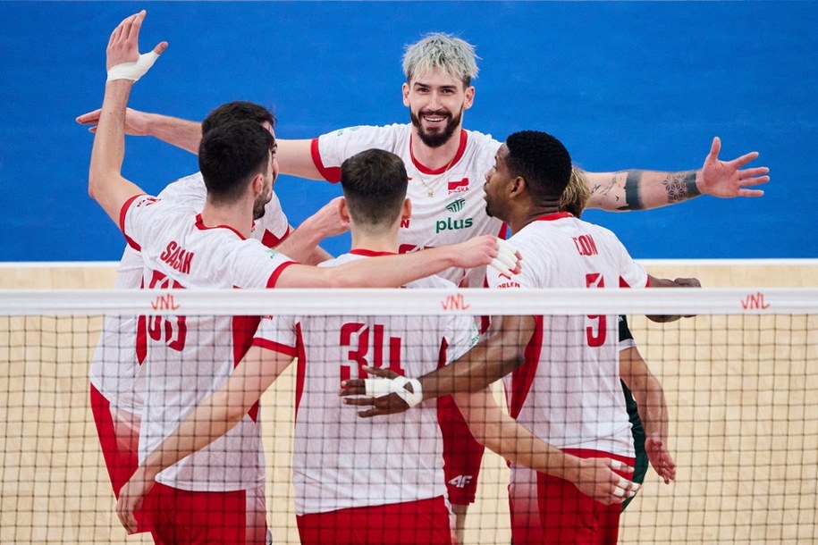 Tomasz Fornal z kolegami z reprezentacji / 	Adam Warżawa    /PAP