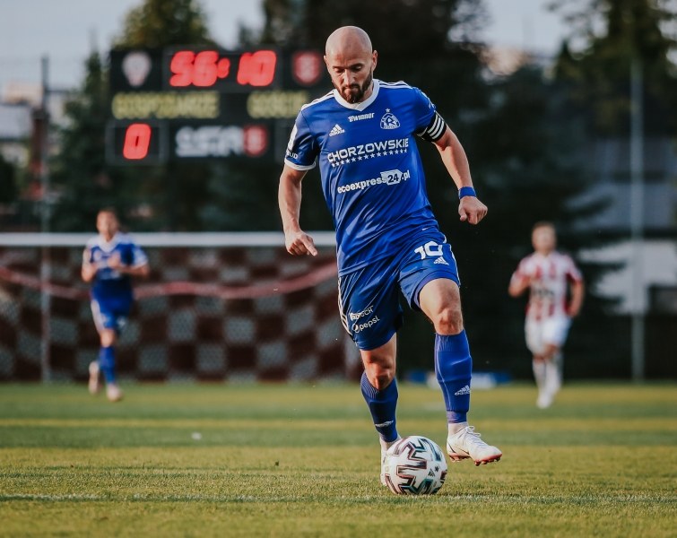 Tomasz Foszmańczyk (fot. Tomasz Stefanik / Ruch Chorzów) /Materiały prasowe