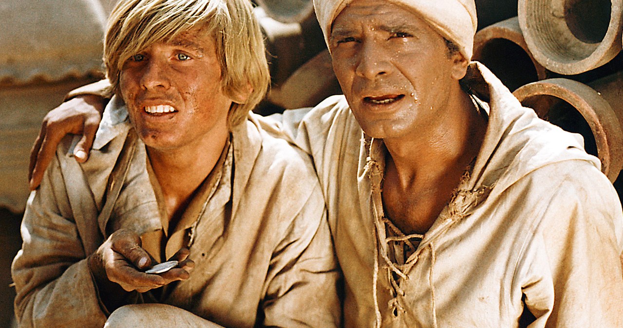 Tomasz Mędrzak i Ahmed Marei w filmie "W pustyni i w puszczy" /AKPA