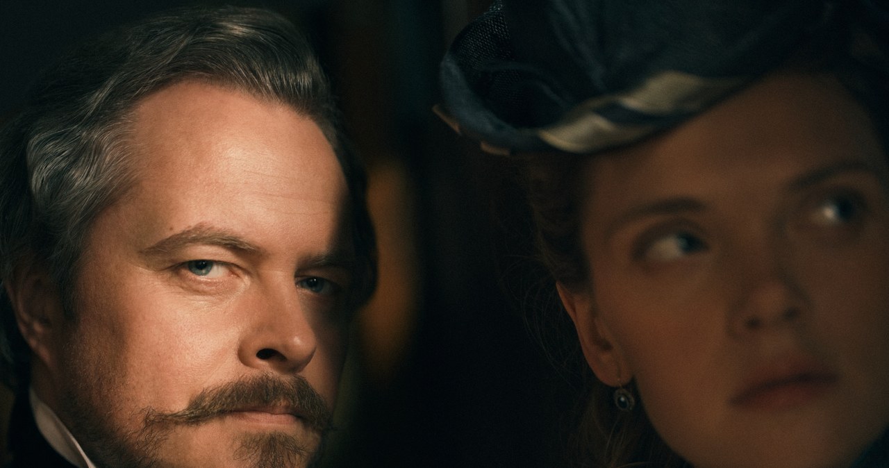 Tomasz Schuchardt jako Stanisław Wokulski i Sandra Drzymalska jako Izabela Łęcka w serialu "Lalka" / Netflix /Michał Klusek /materiały prasowe