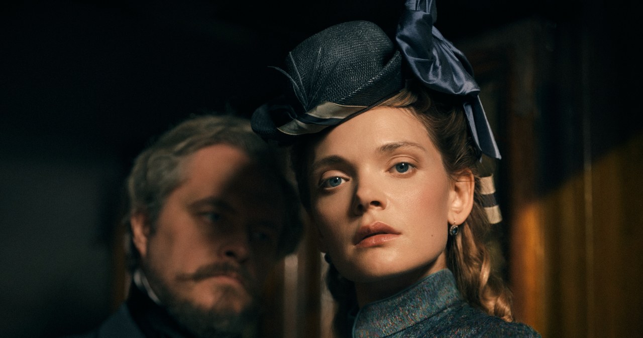 Tomasz Schuchardt jako Stanisław Wokulski i Sandra Drzymalska jako Izabela Łęcka w serialu "Lalka" / Netflix /Michał Klusek /materiały prasowe