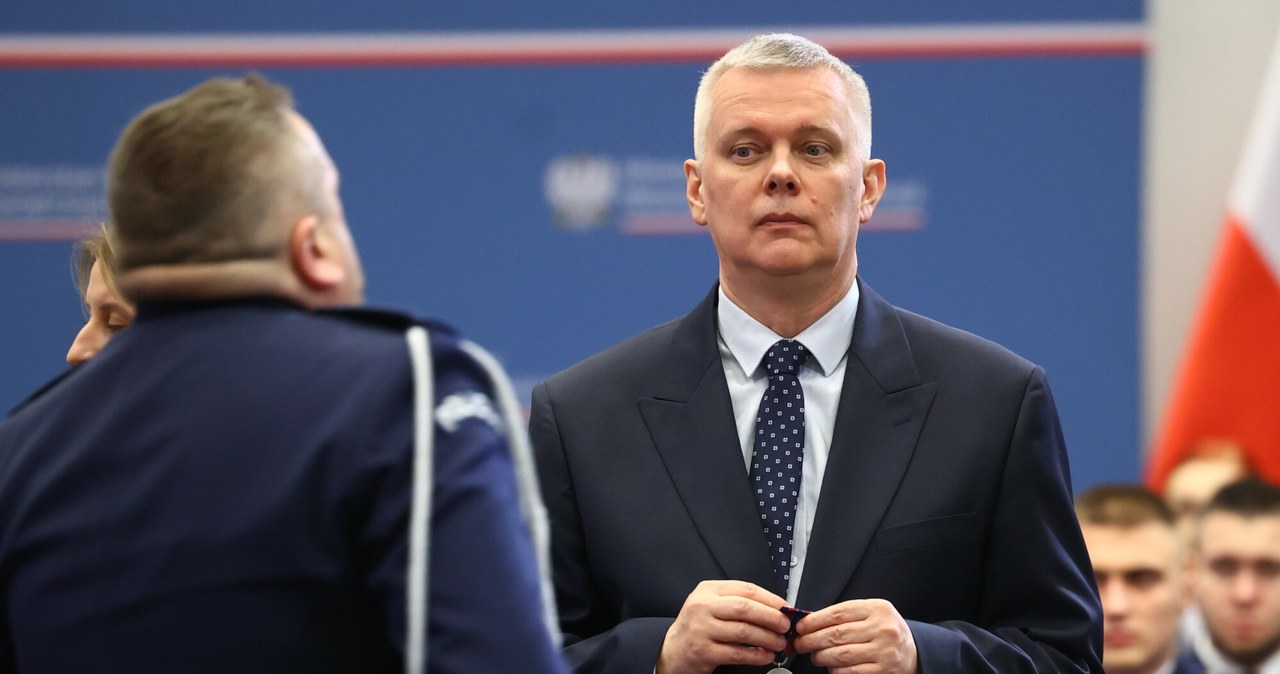 Tomasz Siemoniak o systemie wjazd/wyjazd z Schengen /Tomasz Jastrzebowski/REPORTER /Reporter