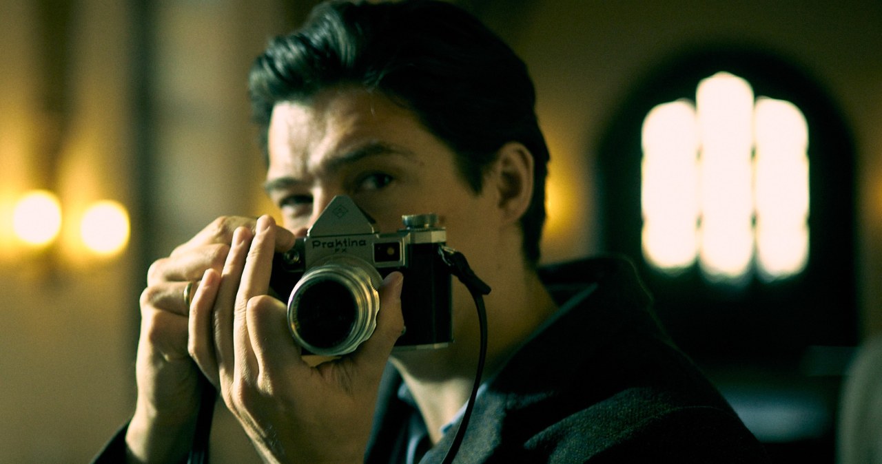 Tomasz Ziętek w serialu "Czarna śmierć" /Maciej Skwara /TVP