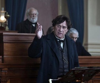 Tommy Lee Jones w scenie z filmu "Lincoln"