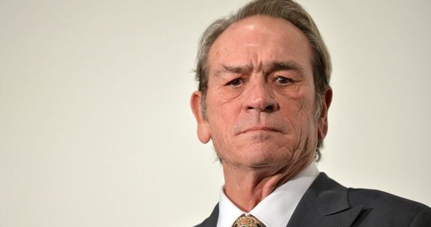 Tommy Lee Jones wyreżyseruje już trzeci film /AFP