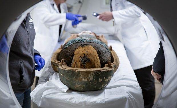 Tomograf komputerowy odkrywa tajemnice egipskich mumii