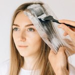 Toner czy farba do włosów?  Odkrywamy sekret neutralnych i chłodnych odcieni włosów