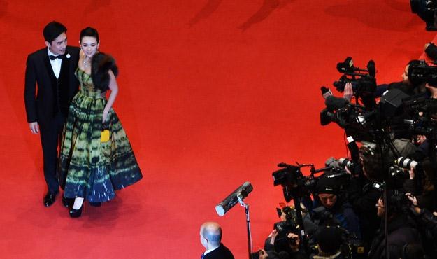 Tony Leung i Zhang Ziyi, gwiazdy filmu "The Grandmaster", na otwarciu Berlinale /AFP