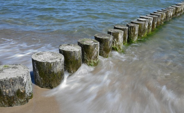  Tony ścieków w Bałtyku. Zamknięto plaże 