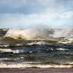 Topiły się trzy osoby. Dwie wyciągnięto na brzeg, jedna została pod wodą