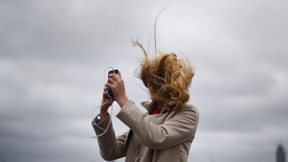 TOPR ostrzega przed halnym w Tatrach: Możne nawet zrzucić turystę w przepaść 