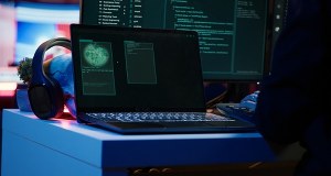 Torba Faradaya i maile w folderze roboczym. Tak działała siatka szpiegowska