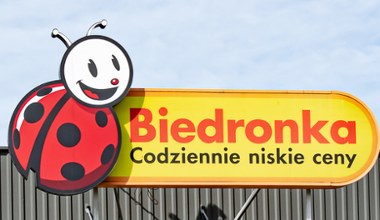 Torebki znanej marki za mniej niż 100 zł? Biedronka znów to zrobiła