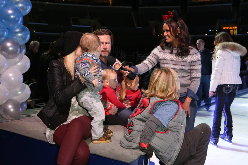 Tori Spelling z mężem i dziećmi /Ari Perilstein /Getty Images