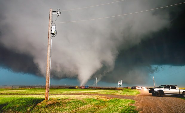 ​Tornada przeszły przez Oklahomę. Kilkunastu rannych, 100 domów zniszczonych