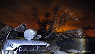 Tornada szaleją nad środkowymi stanami USA