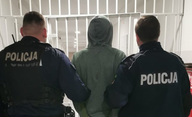 Toruń: Atakował maczetą ludzi na ulicy. Osiem osób poszkodowanych