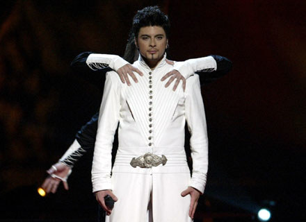 Tose Proeski na Eurowizji w 2004 roku /arch. AFP