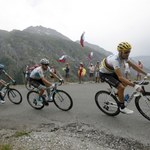 Tour de France: Przerwano 19. etap wyścigu z powodu gradobicia
