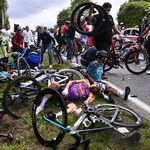 Tour de France: Sprawczyni gigantycznej kraksy aresztowana