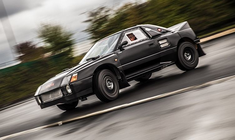 Toyota 222D /Informacja prasowa