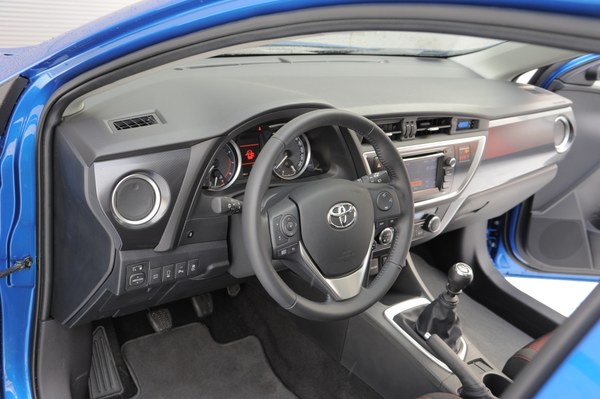 Toyota Auris 1.6 Valvematic 130 Dynamic zdj.8