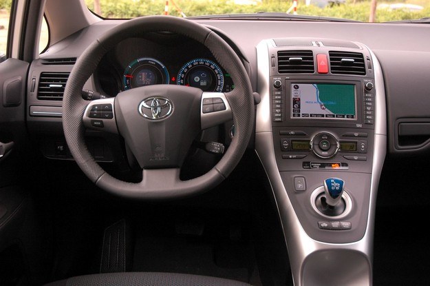 Toyota auris HSD /INTERIA.PL