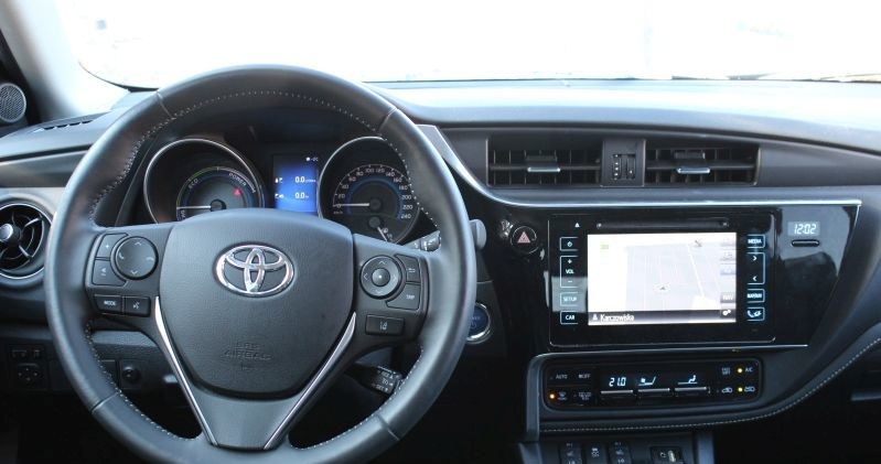 Toyota Auris Hybrid Touring Sports /INTERIA.PL