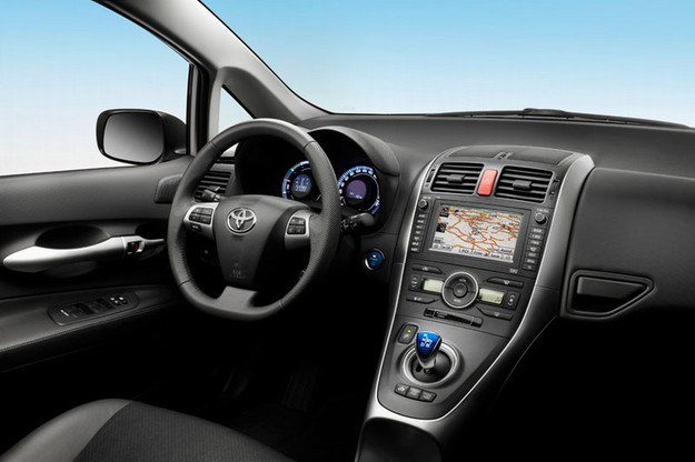 Toyota auris hybrid /Informacja prasowa