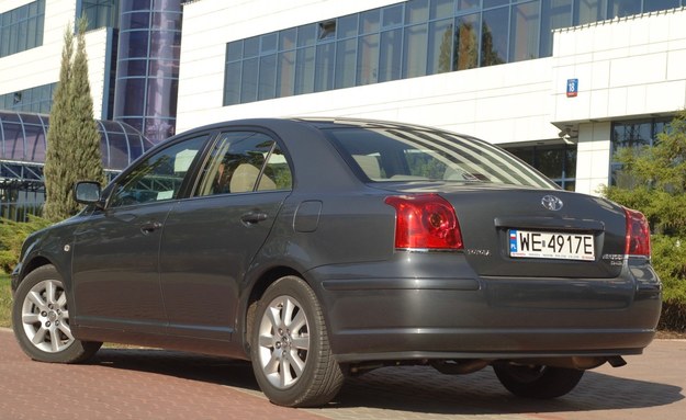 Używana Toyota Avensis II (20032008) opinie