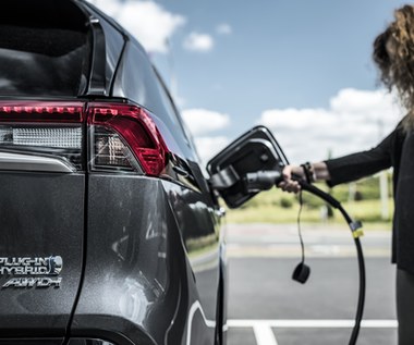 Toyota będzie miała hybrydy o elektrycznym zasięgu do 200 km