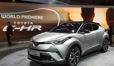 Toyota C-HR - futurystyczny crossover