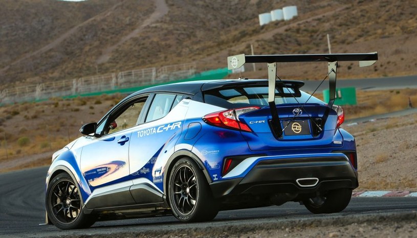 Toyota C-HR R-Tuned /Informacja prasowa