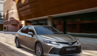 Toyota Camry - hybrydowa limuzyna to najlepsza wizytówka Twojej firmy