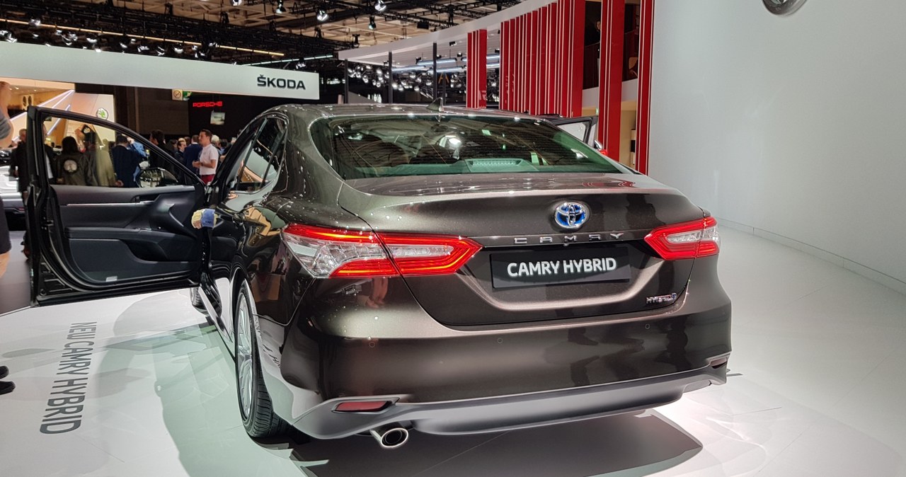 Toyota Camry. Premiera na salonie samochodowym w Paryżu /INTERIA.PL